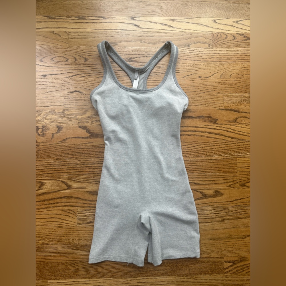 ✨FINAL PRICE✨SKIMS outdoor collection mid thigh Heather Gray Bodysuit